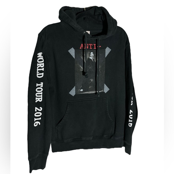 HTF Rihanna Anti World Tour 2016 Black Hoodie Size Small RARE collector’s item